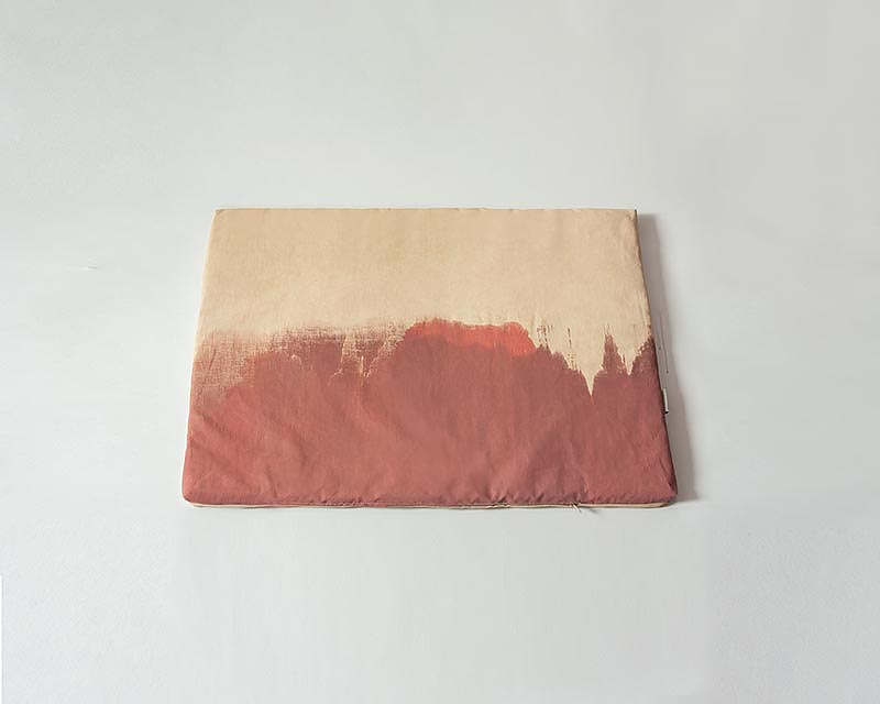 vue d'ensemble du zabuton tapis de méditation Aura rouge